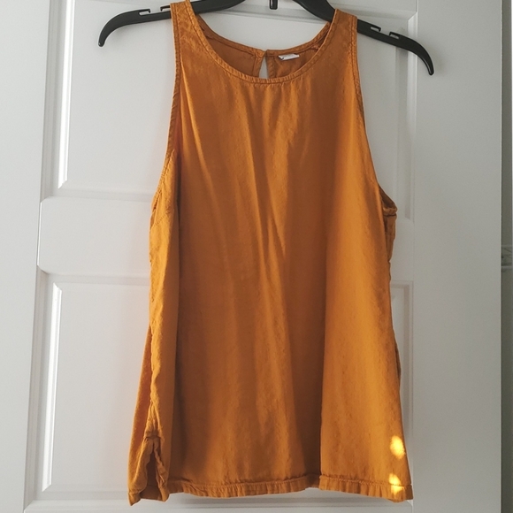 Old Navy Cotton Tank Top in Golden Yellow (M) - Picture 1 of 3